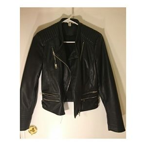 🐺· Zara TRF Outerwear Faux Leather Jacket M· 🐺